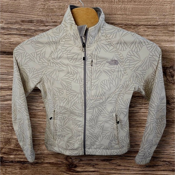 The North Face Jackets & Blazers - The North Face Jacket Size Medium Women's Apex Barrier Soft Shell Floral White